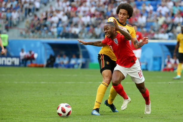 米兰以她的 米兰以她的