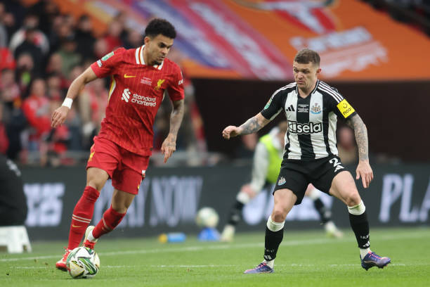 通过他的表 通过他的表